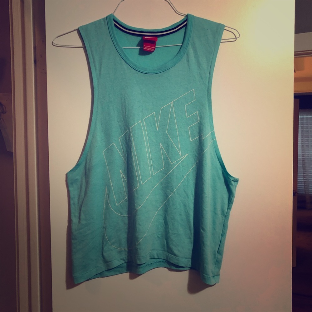 Nike tank